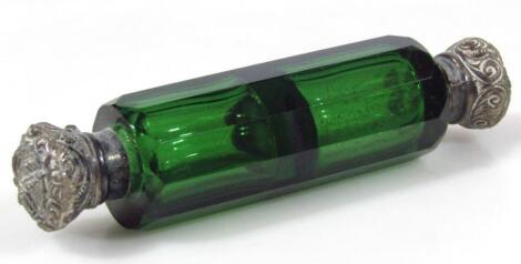 An Edwardian green glass double ended scent bottle