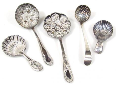 Various silver preserve and caddy spoons