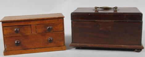 An early 19thC polished mahogany three sectional tea caddy