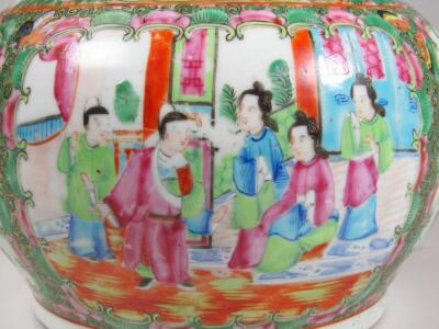 A 19thC Cantonese famille vert vase - 7