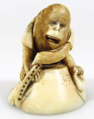 A late 19thC Japanese ivory netsuke