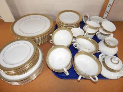 A Royal Doulton porcelain part dinner and tea service - 3