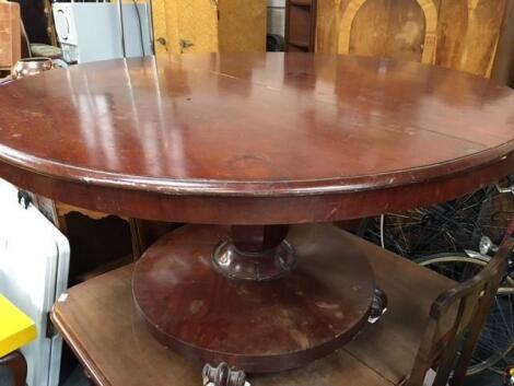 An early Victorian mahogany breakfast table