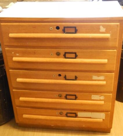 *An oak office chest of drawers