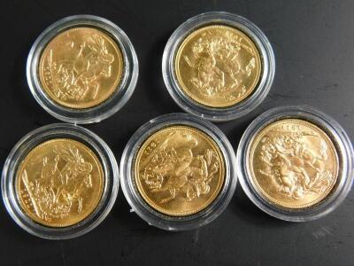 A George V gold sovereign five coin Mint Mark set - 3