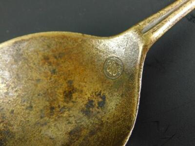 An early 17thC latten apostle spoon - 3