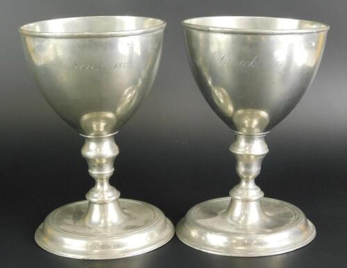 A pair of early 19thC Scottish church communion cups