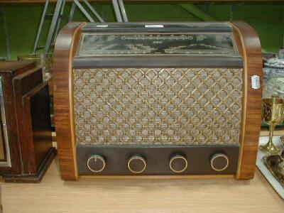 A bygone GEC radio.