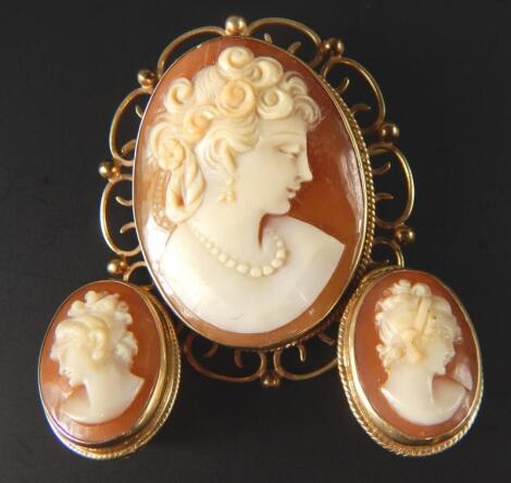 Various cameo jewellery