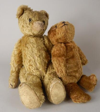 Two early to mid 20thC teddy bears