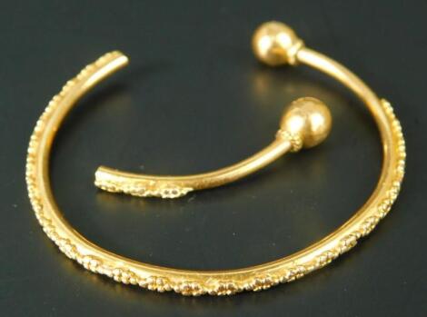 A Middle Eastern bangle