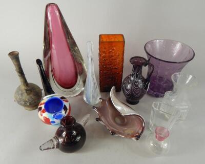 A collection of Art Glass