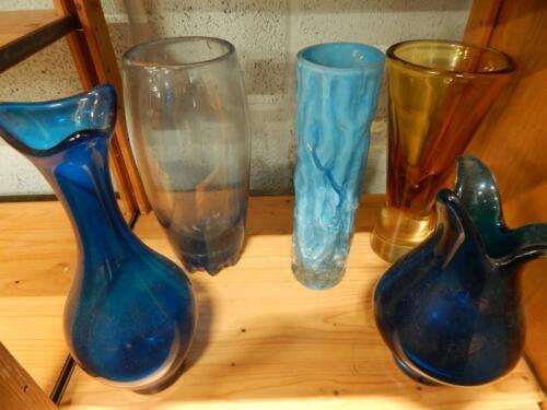 Various items of Art Glass