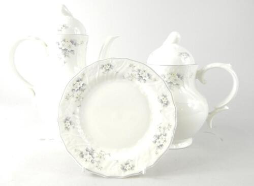 A large quantity of Royal Doulton Lausanne porcelain