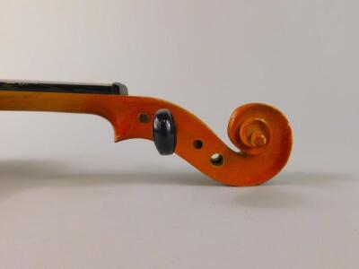 A Chinese violin - 5