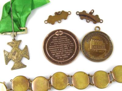 Various medallions - 10