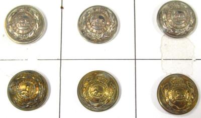 Various brass buttons - 6