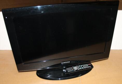 A Samsung 26" colour TV