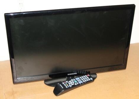 A Samsung 21" monitor TV