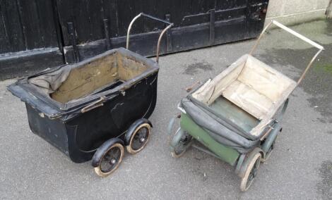 An early to mid-20thC child's pram