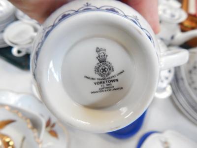 A Royal Doulton porcelain part dinner and tea service - 3