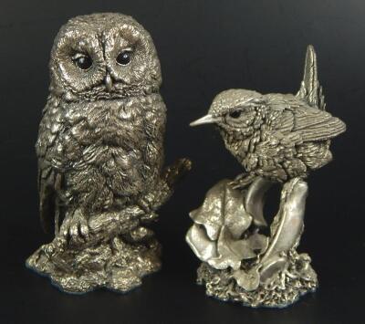 Two Country Artists' sterling silver coated collectables