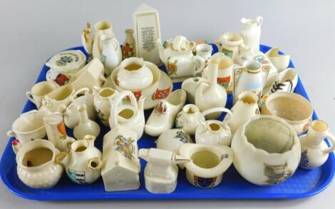 Various souvenir and other crested china