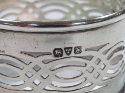 Various silver napkin rings - 3