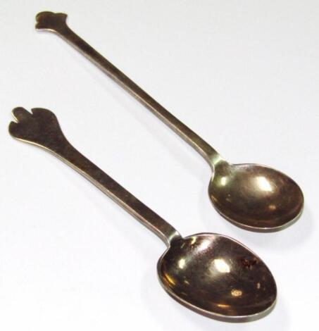 A George V silver trefid rattail spoon