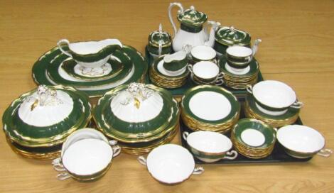 A comprehensive 20thC Spode Harrogate pattern part dinner and tea service