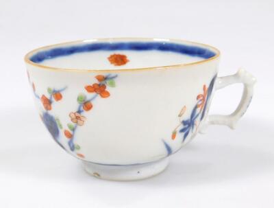 A pair of tall tea bowls and covers - 16