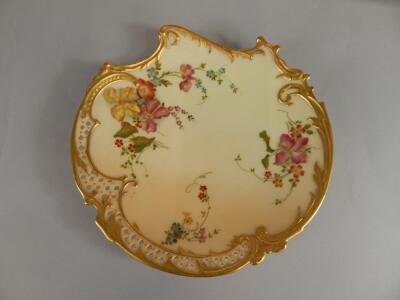 Two Royal Worcester 'Empress' reticulated dessert plates - 2