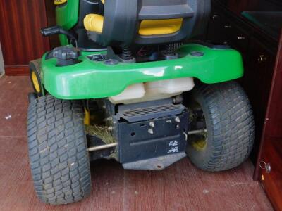 A John Deere X304 ride on lawn mower - 3