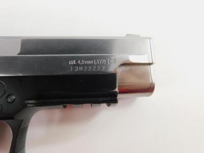 A Hammerli 526 air pistol - 2