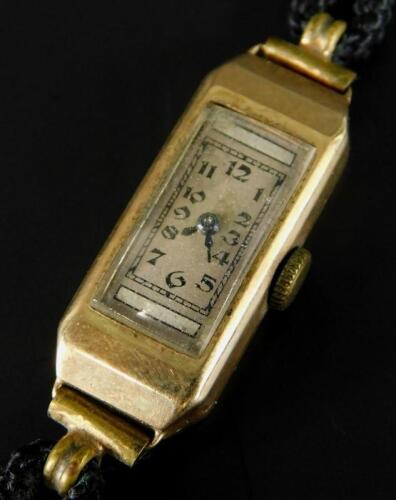 A 9ct gold ladies wristwatch