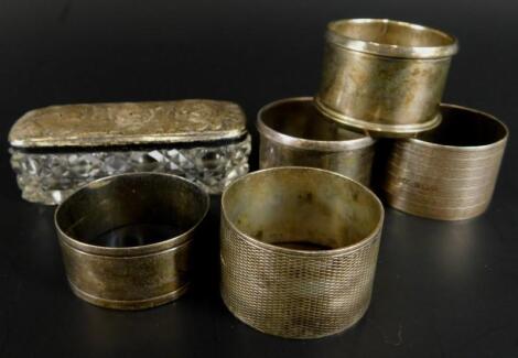 Various items of small silver