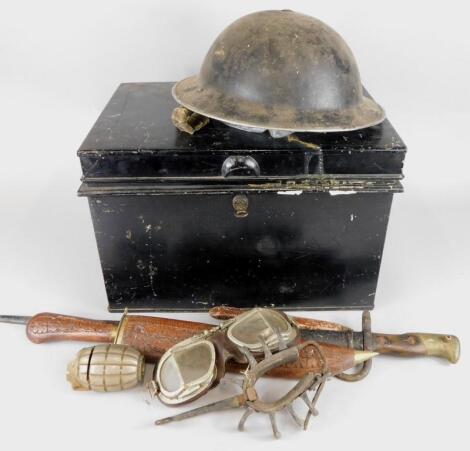 A collection of militaria etc.