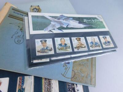 A large quantity of cigarette cards - 4