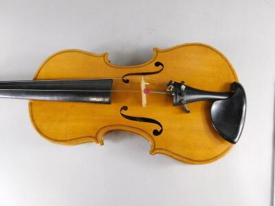 A Chinese Lark violin - 2