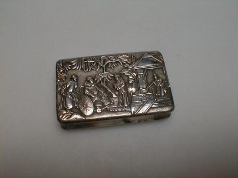 A Chinese silver snuff box