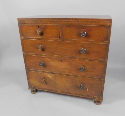 A William IV mahogany chest of drawers