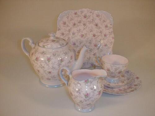 A Tuscan bone china tea service