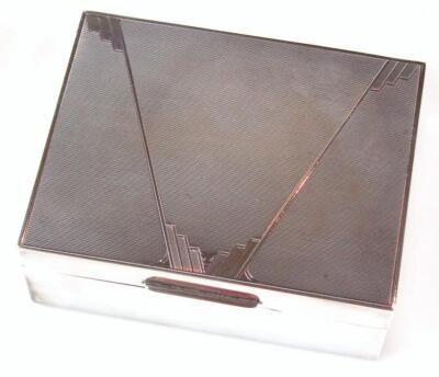 A George V silver Art Deco cigarette box - 2