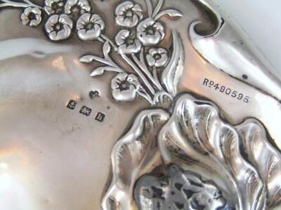 An Edwardian Art Nouveau silver hand mirror - 3