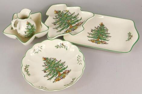 Various items of Spode Christmas tree pattern ware