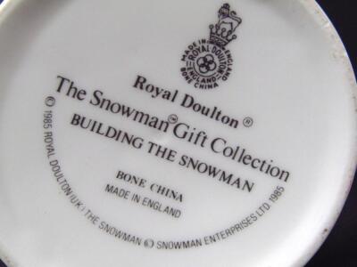 A Royal Doulton The Snowman Gift Collection Building The Snowman mug - 3