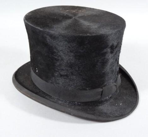 A mid 20thC top hat