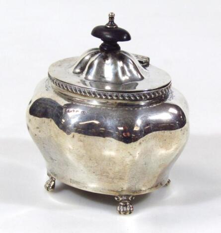 A Victorian silver tea caddy