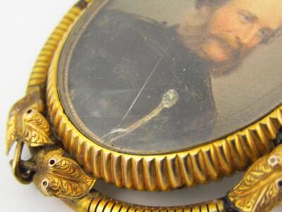 An oval Victorian memorial portrait brooch of a military gentleman - 4