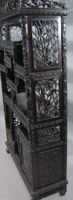 A Japanese shodhana cabinet - 6